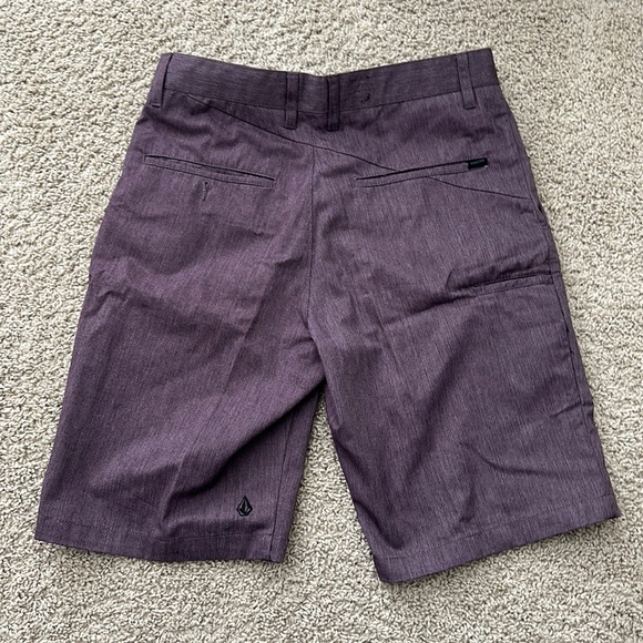 Volcom - Corpo Class Shorts Size 30 - Picture 2 of 2